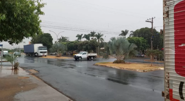 Chove em Chapad&atilde;o do Sul e Para&iacute;so das &Aacute;guas ap&oacute;s 150 dias de estiagem 