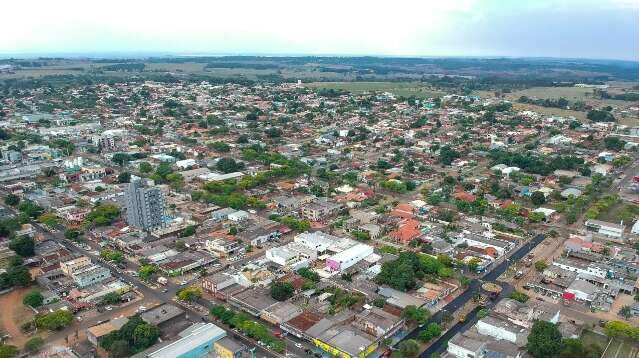 Caminhoneiro e esposa s&atilde;o sequestrados durante roubo a caminh&atilde;o 