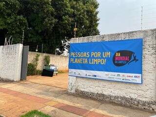 Drive-thru espera coletar meia tonelada de lixo eletr&ocirc;nico