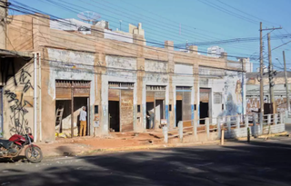 Registro dos momentos de obras na Calógeras. (Foto: Arquivo/Paulo Francis)