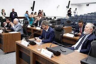 Deputados no plenário da Assembleia durante a sessão ordinária desta quinta-feira (19) (Foto: Divulgação) 