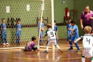 Lance de partida da categoria sub-6 (Foto: Divulgação)