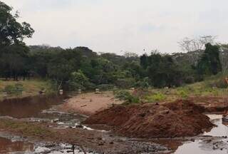 Mais de 11 mil m&sup3; foram retirados do lago do Parque das Na&ccedil;&otilde;es Ind&iacute;genas  