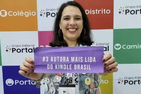 Mari abandonou a T.I para virar a 3ª autora mais lida da Amazon