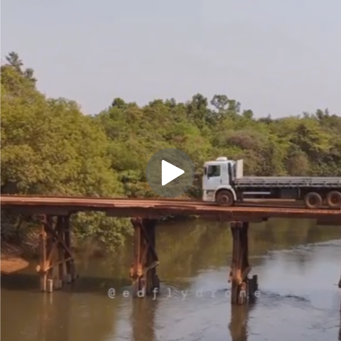 &quot;Sem risco de queda&quot;, diz prefeitura sobre ponte no Rio Anhandu&iacute;