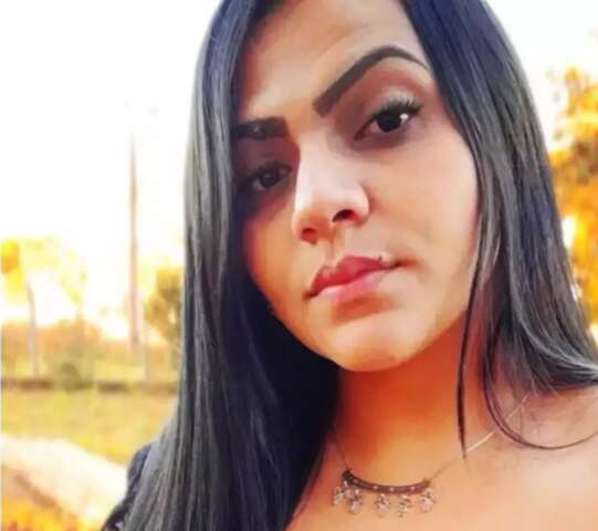 Mulher desaparece e faca com sangue &eacute; achada com marido desacordado