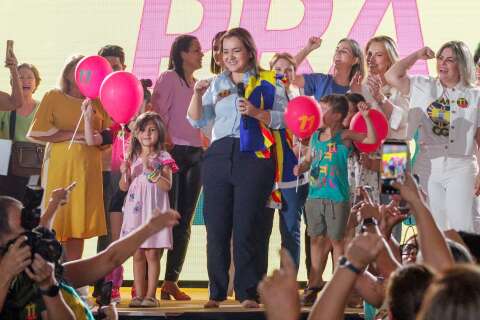 Em reunião com eleitorado feminino, Adriane promete equidade na gestão