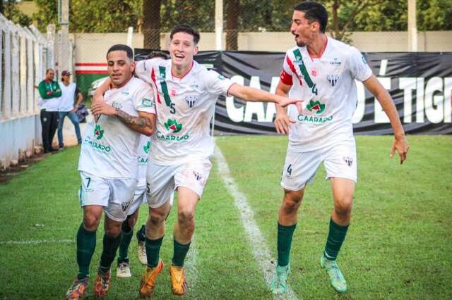 Oper&aacute;rio Caarapoense busca 1&ordf; vit&oacute;ria diante do l&iacute;der &Aacute;guia Negra neste s&aacute;bado