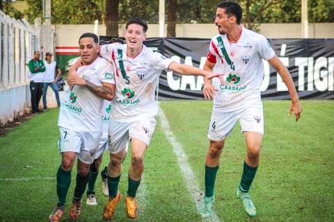 Operário Caarapoense busca 1ª vitória diante do líder Águia Negra neste sábado