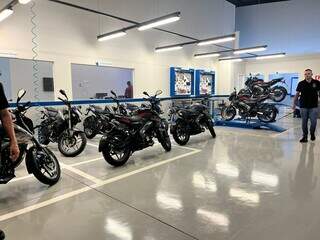 Fabricante de motos Indiana Bajaj inaugura concession&aacute;ria em Campo Grande