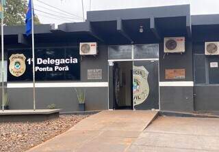 Fachada da delegacia de Ponta Porã onde o caso foi registrado (Foto: Divulgação)