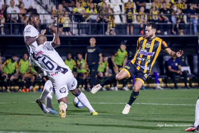 Novorizontino bate Ponte Preta e volta a liderar na segunda divis&atilde;o