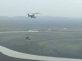 &Eacute; preciso helic&oacute;ptero para levar ve&iacute;culo &agrave; &aacute;rea remota do Pantanal