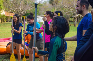 Os alunos recebem treinamento de diversos esportes de aventura (Foto: Catalogando Aventuras)