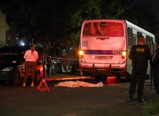 Motociclista morre ao cruzar preferencial e ser atingido por &ocirc;nibus