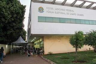 Fachada do Fórum da Justiça Eleitoral de Campo Grande (Foto: Arquivo/Juliano Almeida)