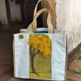 Eco bag inspirada no ipê amarelo (Foto: Arquivo Pessoal)