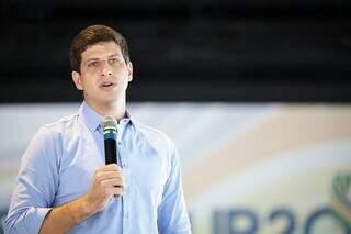 João Campos, durante discurso em Recife. (Foto: Rodolfo Loepert)