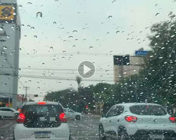 Ap&oacute;s 18 dias de seca e fuma&ccedil;a, chuva &eacute; esperan&ccedil;a de respirar melhor