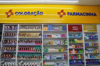 A Farmácia Farmarela inaugura trazendo uma ampla gama de medicamentos, produtos de higiene, cosméticos e muito mais. (Foto: Paulo Francis)