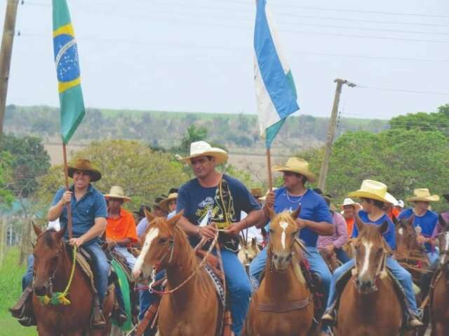Devotos de Aparecida participam de missas e peregrina&ccedil;&otilde;es por todo o MS