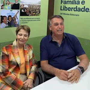 Bolsonaro diz que 1&ordm; turno &eacute; &quot;p&aacute;gina virada&quot; e apoia Adriane Lopes na Capital