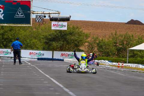 Piloto de MS é campeão brasileiro 60+ de kart: "indescritível a sensação"