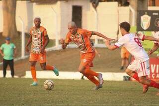 Duas partidas movimentam a reta final da segundona de MS neste domingo 