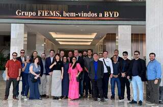 Empresários de Mato Grosso do Sul em visita à fábrica da BYD, que produz carros elétricos (Foto: Arquivo Pessoal)