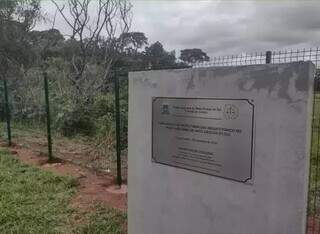 Judiciário chegou a cercar área para ampliar a estrutura física, plano que depende de liberação de área (Foto: Arquivo/ Aline dos Santos)