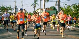 Corredores durante maratonas anteriores (Foto: Gleison Nascimento/Divulgação Azul)