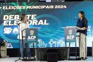 Adriane Lopes (à esquerda) e Rose Modesto debatendo antes do primeiro turno (Foto: Juliano Almeida/Arquivo)