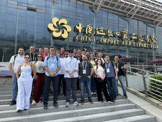 Grupo de empresários em visita à 136ª edição da Canton Fair, na China. (Foto: Arquivo pessoal)