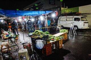 Polícia isolou local dos disparos para a realização de perícia. (Foto: Juliano Almeida)