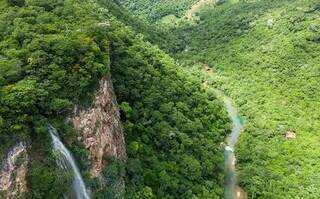 Serra da Bodoquena, distante 260 quilômetros de Campo Grande. (Foto: Divulgação)