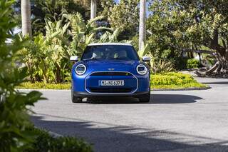 Novo MINI Cooper SE chega por R$ 259.990