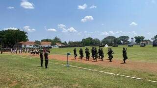 Desfile dos militares nas comemorações de 39 anos do CMO. (Foto: Antonio Bispo)