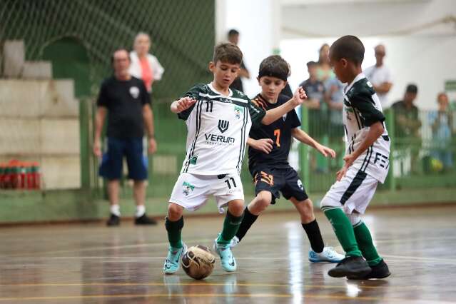 Rodada da Copa Pelezinho de Futsal tem vit&oacute;ria por 7 a 5 neste s&aacute;bado 