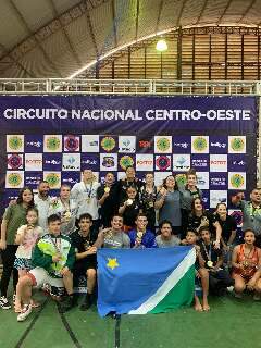 Etapa do Centro-Oeste de Wrestling reúne quase 200 lutadores em MS