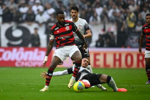 Flamengo segura Corinthians e vai &agrave; final da Copa do Brasil