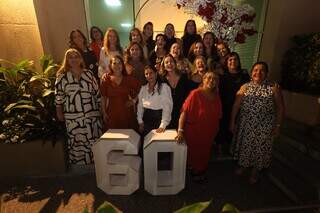 Festa temática foi para comemorar os 60 anos de idade das amigas. (Foto: Leo França)