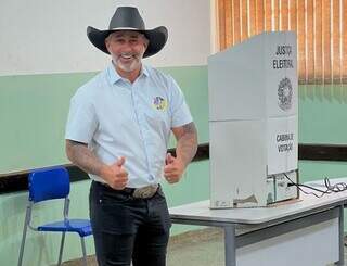 Juliano Ferro, em dia de votação nas eleições municipais. (Foto: Assessoria)