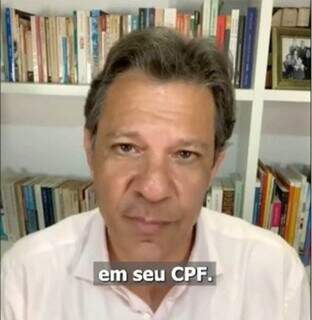 Frame de vídeo falso com o rosto do ministro da Fazenda, Fernando Haddad, criado com IA e utilizado por golpistas (Foto: Divulgação)