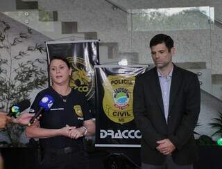 Ana Cláudia Medina e Bruno Bastos durante coletiva de imprensa no fim da tarde desta terça-feira (Foto: Paulo Francis)