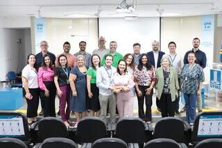 Camila Ítavo com sua nova equipe de gestão (Foto: Divulgação/UFMS)