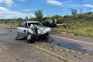 Frente do Audi ficou destruída após colidir com Voyage (Foto: Jean Soriani | O Bemdito)