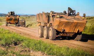 Blindados do Exército Brasileiro durante adestramento militar (Foto: Exército Brasileiro)