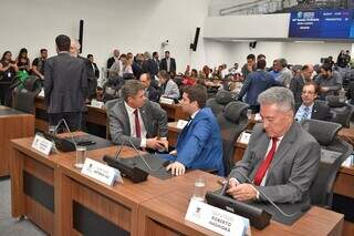 Deputados estaduais no plenário da Assembleia Legislativa durante sessão ordinária desta quarta-feira (23) (Foto: Reprodução/ Alems)