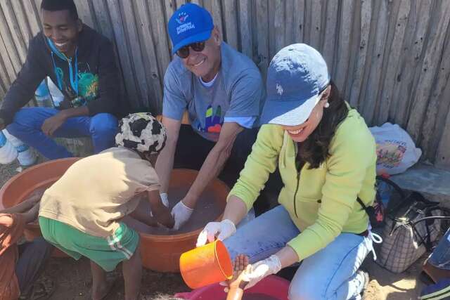 Aos 68 anos, Lucidio quis investir em voluntariado em outro continente