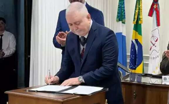 Gado, ve&iacute;culos e dinheiro &ldquo;vivo&rdquo; colocaram presidente do TJ na mira da PF